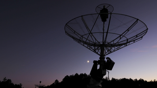 Apple’s Secret Satellites Could Mean Trouble for ISPs